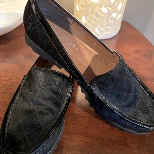 Donald Pliner cowhide loafers 7.5